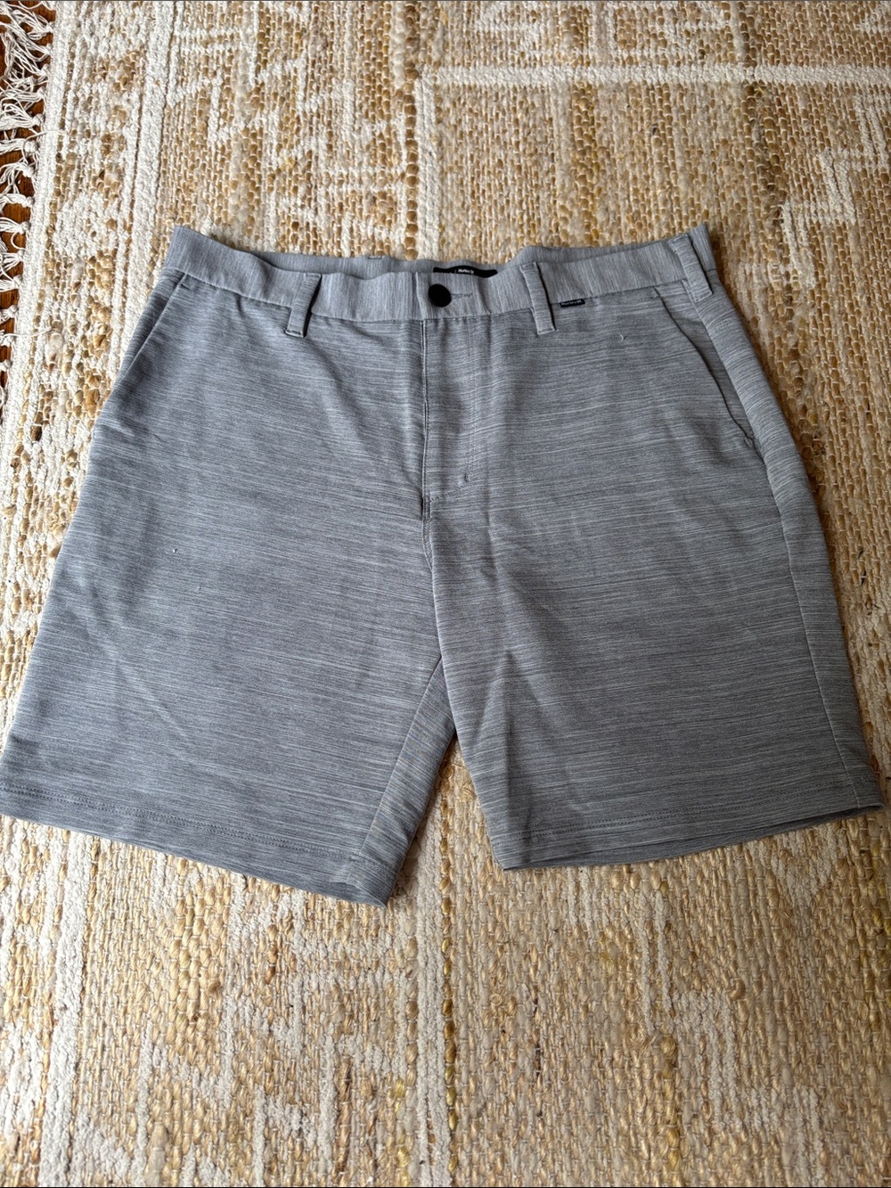 Hurley Men's Gray Performance Walk Shorts 34”